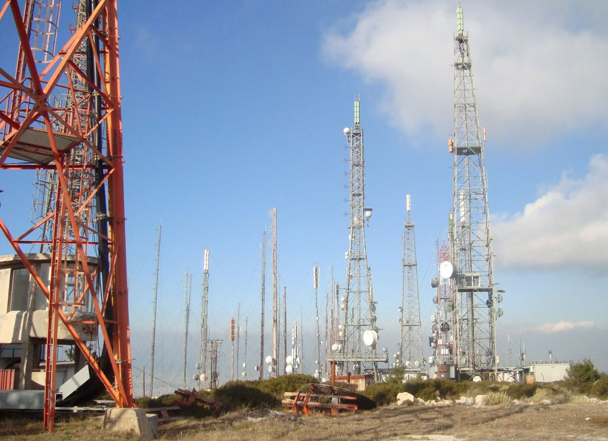 Ραδιοφωνικοί σταθμοί στην Αθήνα / Radio stations in Athens, Greece